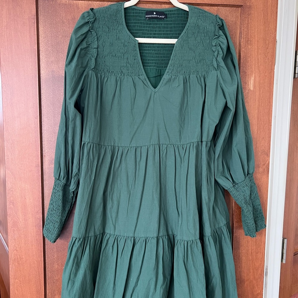 Tuckernuck never worn green preppy dress!